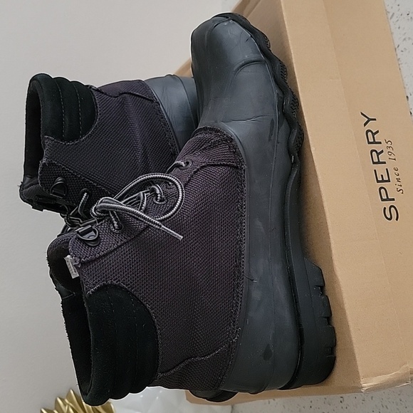 Mens Sperry Boots - Picture 6 of 6